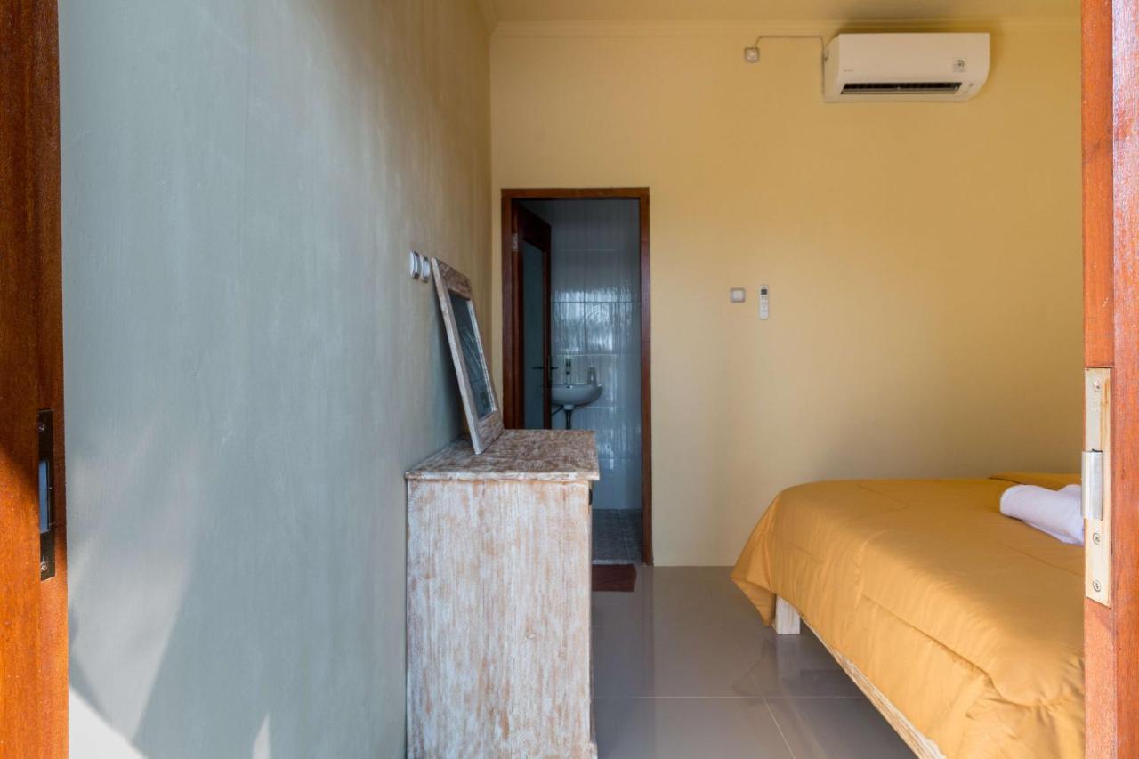 Dicky Guest House 2 Batu Bolong Чангу Экстерьер фото